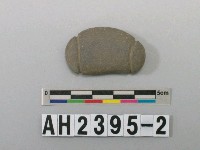 藏品(小型兩縊型石網墜)的圖片